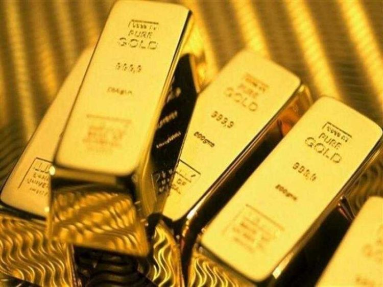 Los precios mundiales del oro caen a un mínimo de 4 meses