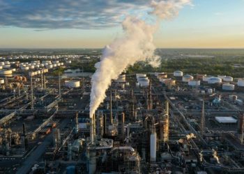 El petróleo supera los datos de consumo de combustible de EE.UU