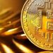 Bitcoin salta un 10% al nivel más alto en más de un mes