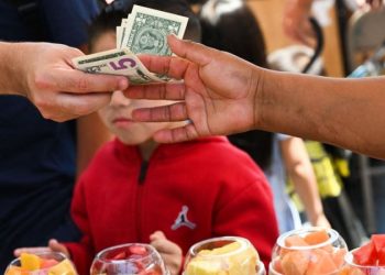 Claro Consulting «Para el árabe: La economía estadounidense sufrirá un estancamiento por esta razón