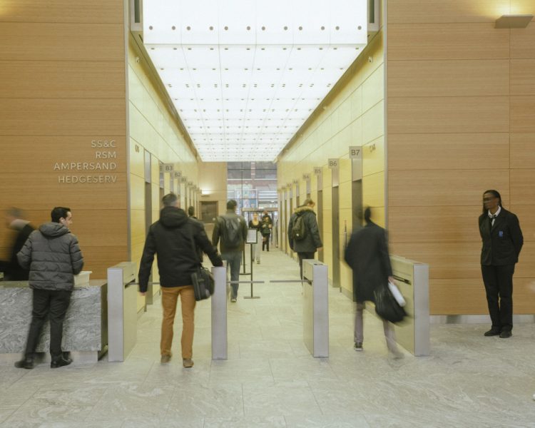 Medio millón de empleos amenazan con desaparecer de las escalas salariales de los Estados Unidos