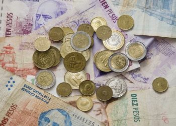 La mayor moneda tomada en préstamo del fondo monetario está colapsando a niveles sin precedentes.