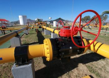 Bolivia teme quedarse sin gas natural como su principal fuente de ingresos