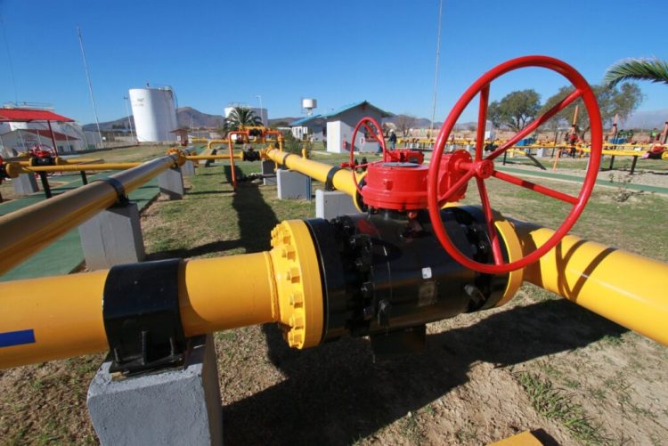 Bolivia teme quedarse sin gas natural como su principal fuente de ingresos