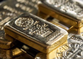El oro disminuye en medio de la anticipación de los datos de inflación de Estados Unidos