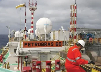 Brasil produce 4,48 millones de barriles de petróleo y gas por día