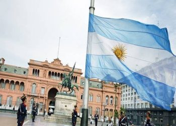 Qatar presta a Argentina 775 millones de dólares para pagar parte de sus deudas