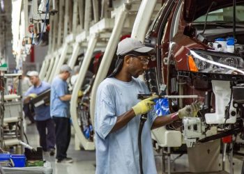 Después de 6 semanas de huelgas… la Unión Americana de Automóviles está llegando a un acuerdo preliminar con Stelants