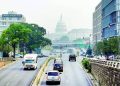 Empleados estadounidenses aprovechan el poder de negociación para levantar las demandas