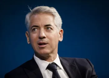 Ackman espera alta inflación e interés en Estados Unidos debido al déficit presupuestario