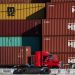 El déficit del comercio de bienes y servicios de Estados Unidos cae 9.9% en agosto sobre una base mensual a $58.3 mil millones