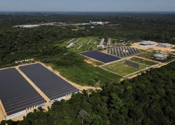 Brasil firma acuerdo global para triplicar la energía renovable