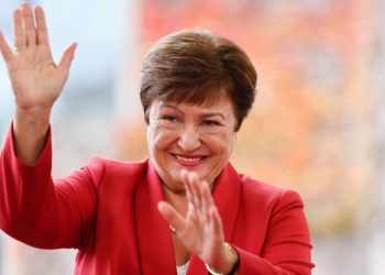 Fondo Monetario Internacional: Argentina debe abordar los desequilibrios económicos. Están dispuestos a apoyarlo