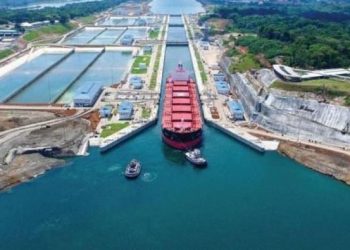Costo de 4 millones de dólares por embarcación para evitar esperar el paso en el Canal de Panamá