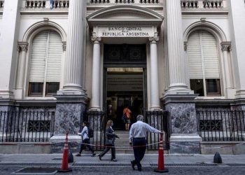44 mil millones de dólar de préstamos a los argentinos del Fondo Monetario.. El acuerdo está fuera de camino.