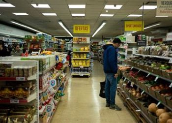 Tasas de inflación superan el 142% en octubre en Argentina