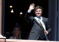 Presidente de Argentina anuncia plan masivo para liberalizar la economía