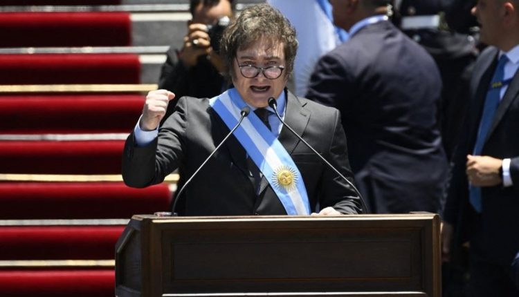 Javier Milley recibe la presidencia argentina y emprende medidas de austeridad