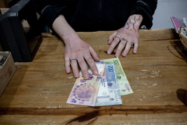 Argentina.. Medidas impactantes para abordar una economía disfuncional