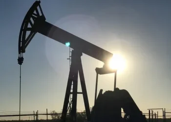 Venezuela y Guyana se comprometen a resolver pacíficamente su disputa petrolera