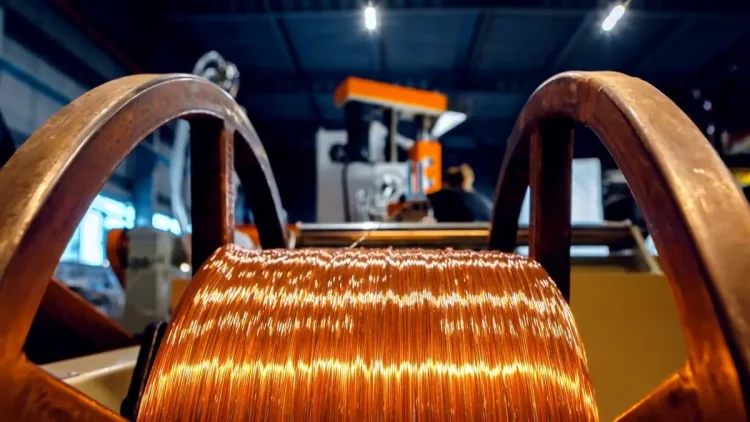 La producción de cobre disminuyó debido al cierre de una gran mina en Panamá