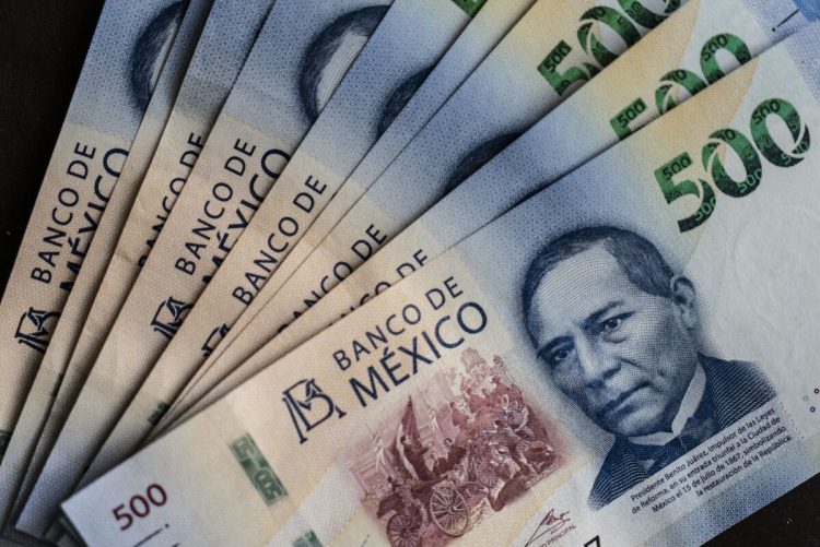 México emite $7.5 mil millones en deuda y se convierte en el mayor emisor del mundo entre sus pares.
