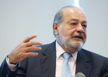 Carlos Slim: En México, el desarrollo económico e industrial deseado no se ha alcanzado.