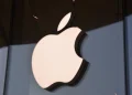 Apple reorganiza sus esfuerzos en el campo de la inteligencia artificial