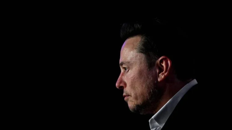 Elon Musk allana el camino para el lanzamiento de Tesla al mundo de la inteligencia artificial