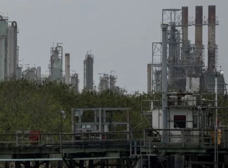Los precios del petróleo alcanzan el nivel más alto desde noviembre de 2023