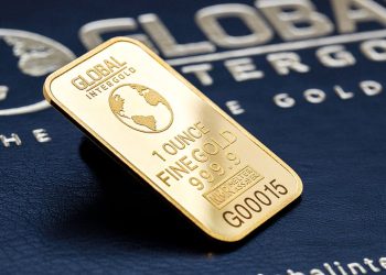 La racha ganadora de tres semanas termina para los futuros del oro con una caída de más del 1% esta semana