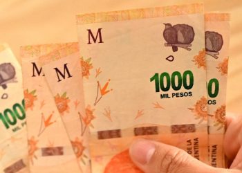 Argentina emitirá billetes de 20,000 pesos ante una inflación que supera el 211%