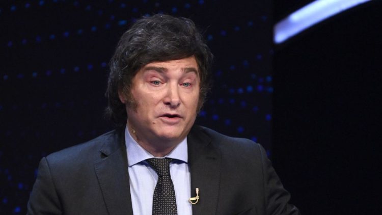 Los bonos argentinos ganan terreno a medida que la reestructuración de Milei pasa pruebas cruciales