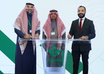 El fabricante brasileño de aviones Embraer firma un memorando de entendimiento con la empresa saudí Saudia Technic