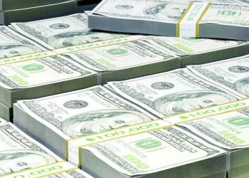 El dólar se encamina a su primera caída semanal mientras el mercado se centra en los datos de empleo de EE.UU.