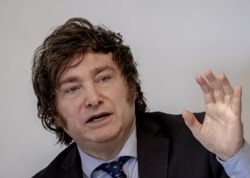 Presidente argentino Milei defiende responsabilidad fiscal y reducción de impuestos en Expoagro 2024