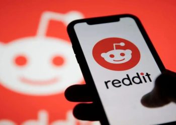 Reddit valora la oferta pública inicial en el extremo superior, enfrenta desafíos a pesar de la base de usuarios dominante