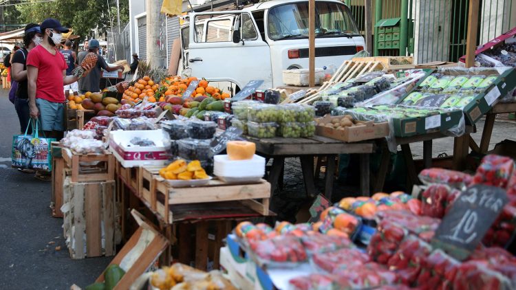 La Economía de Brasil se Recupera en el Primer Trimestre, Impulsada por el Consumo y la Agricultura