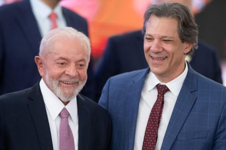La batalla por la reforma fiscal en Brasil: el apoyo de Lula a Haddad destaca la resiliencia del liderazgo