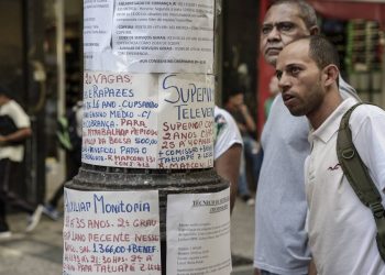 La Tasa de Desempleo de Brasil Alcanza el Nivel Más Bajo en Una Década Mientras Aumentan los Empleos