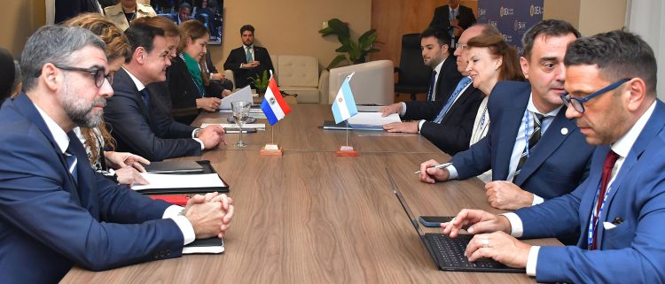 Paraguay y Argentina forjan el camino hacia la prosperidad regional a través de una mayor cooperación