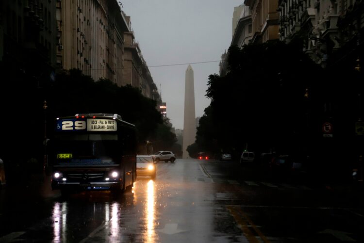 Argentina prepares for scheduled power cuts due to high demand in summer