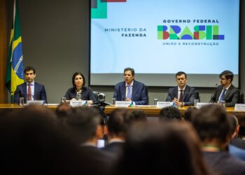 El Déficit Presupuestario de Brasil Supera las Expectativas a Pesar del Aumento en los Ingresos
