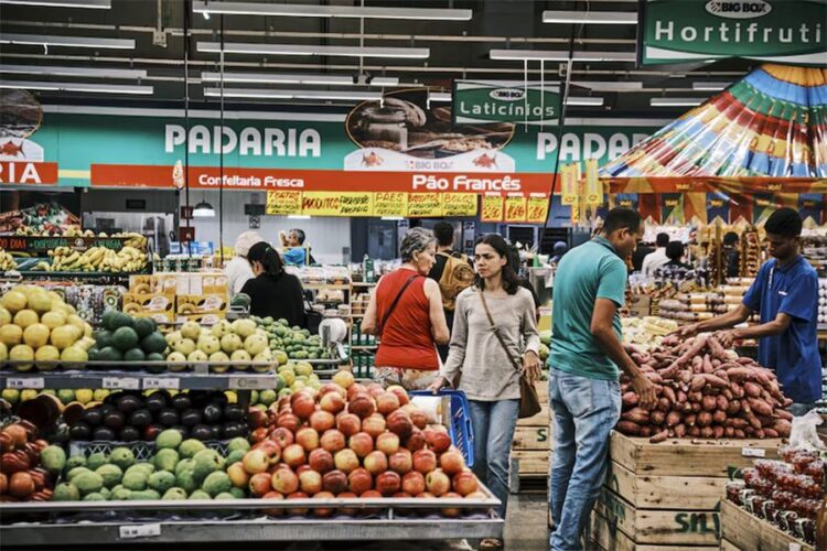 El Banco Central de Brasil Aumenta las Tasas de Interés para Combatir la Creciente Inflación