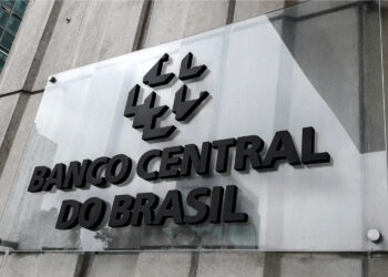 El Banco Central de Brasil Señala un Ajuste Monetario Agresivo en Medio del Crecimiento Económico