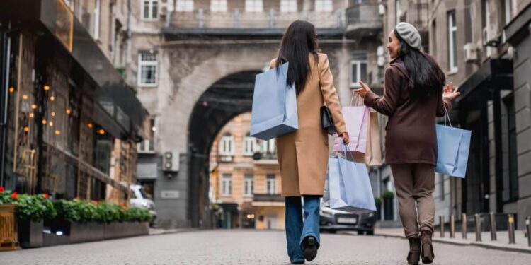 Argentina to Slash Taxes on International Purchases in December