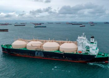 El Canal de Panamá Busca Recuperar el Tráfico de Buques de GNL para Satisfacer la Creciente Demanda Asiática