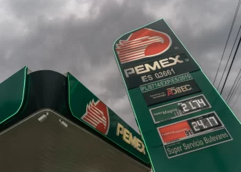 Pemex Reporta Pérdida de $8,200 Millones en el Tercer Trimestre por Devaluación del Peso y Alta Deuda